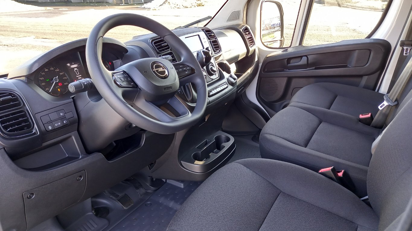 Opel Movano